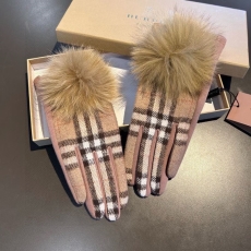 Burberry Gloves